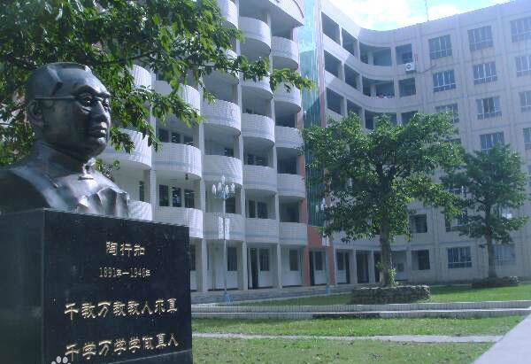 西昌六中地址在哪里？