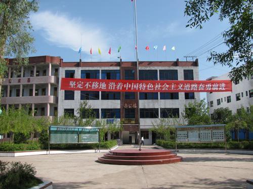 渠縣有慶中學(xué)地理位置在哪兒？