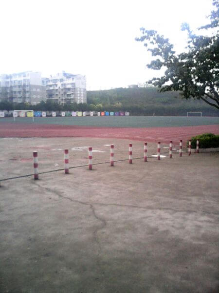 資中二中、水南實驗小學(xué)校園路段通車了