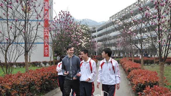 高縣中學(xué)怎么樣、好不好？