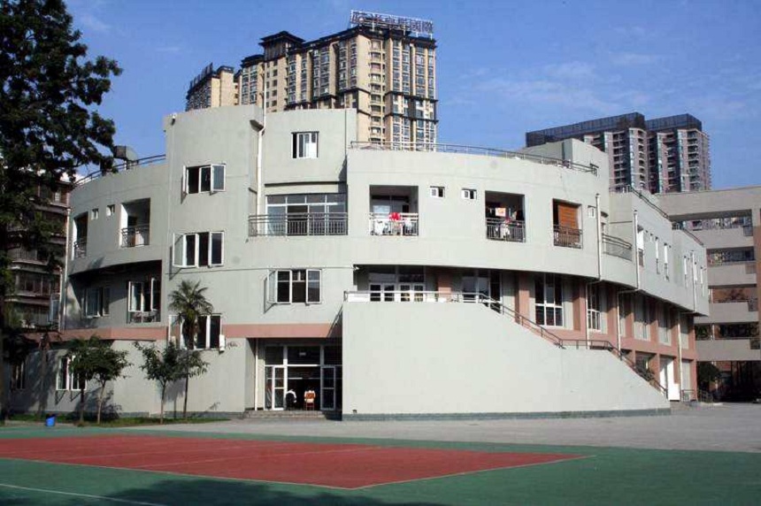 鹽道街中學(xué)的有官方網(wǎng)址嗎？是什么？