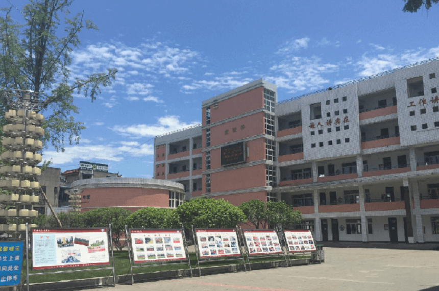 成都市籍田中學(xué)環(huán)境怎么樣？
