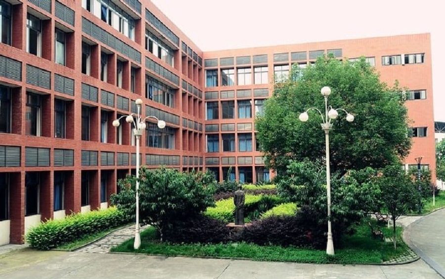 江油一中地址在哪兒？