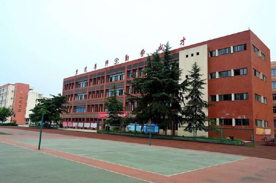 江油一中校園環(huán)境怎么樣？