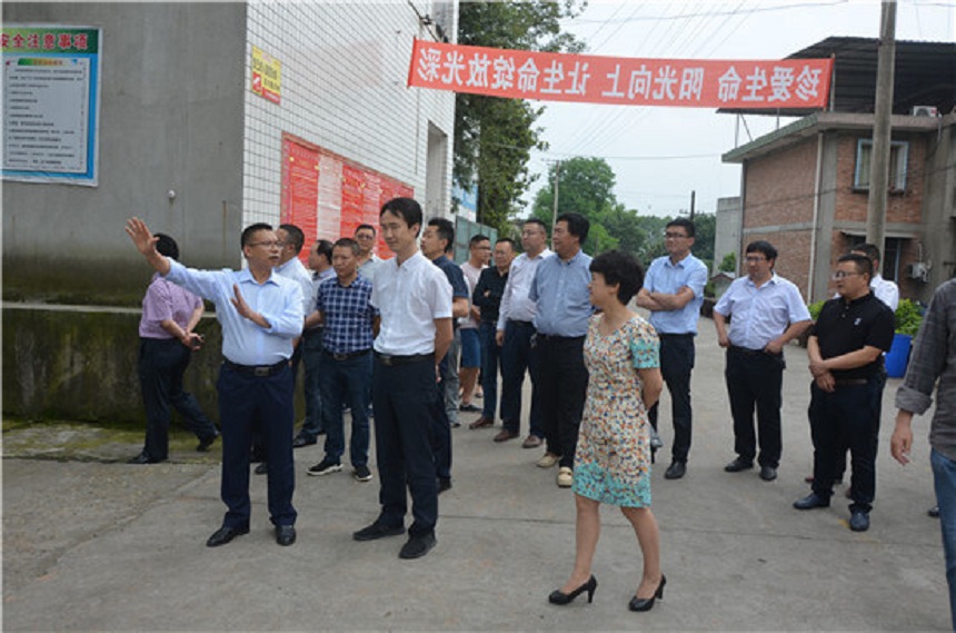 龍正中學(xué)2020年中考分?jǐn)?shù)線是多少？
