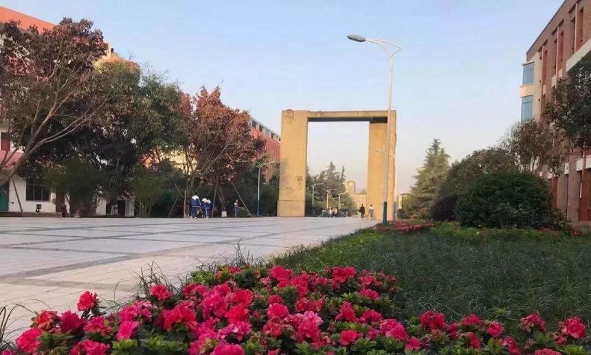 羅江中學(xué)在哪里，有沒有地址？
