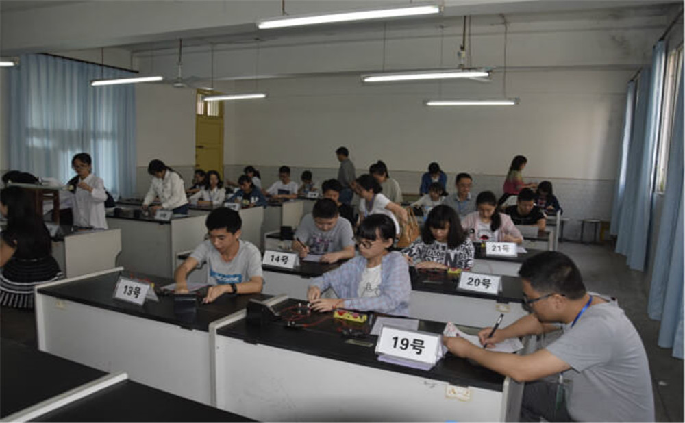 內(nèi)江三中招生電話是多少？