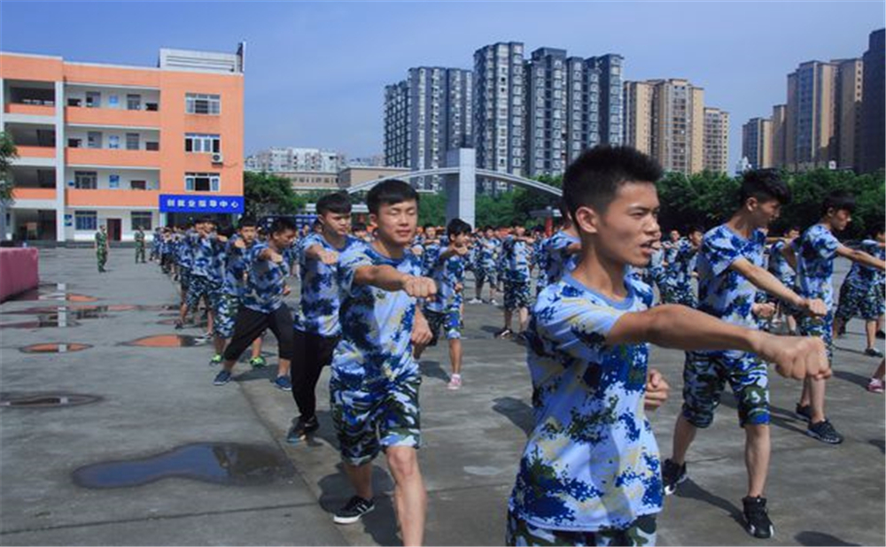 內(nèi)江十中學(xué)校詳細(xì)地址在什么地方？