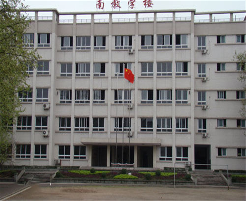 達(dá)州鐵路中學(xué)學(xué)校詳細(xì)地址在什么地方？