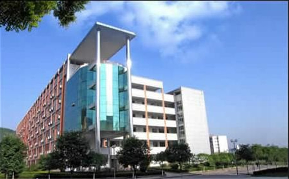 四川省廣安中學的招辦電話