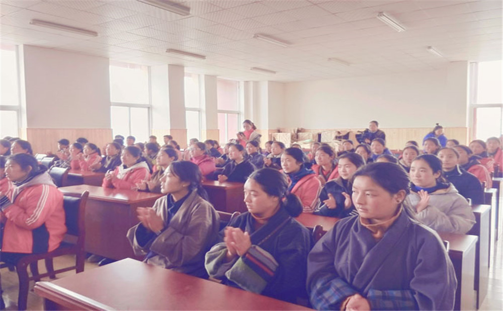 若爾蓋藏文中學(xué)2020年的招生簡(jiǎn)章