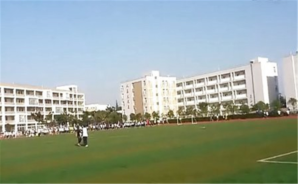 郫縣四中的高考升學(xué)率高不高？