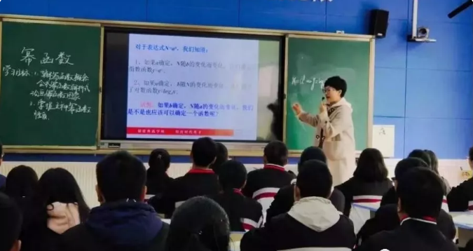 蒲江中學的錄取分數(shù)線是多少？