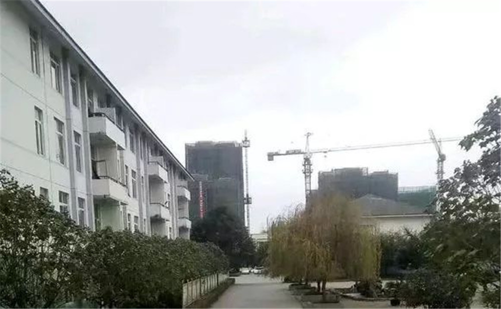 淮口中學去年的錄取分數(shù)線是多少？