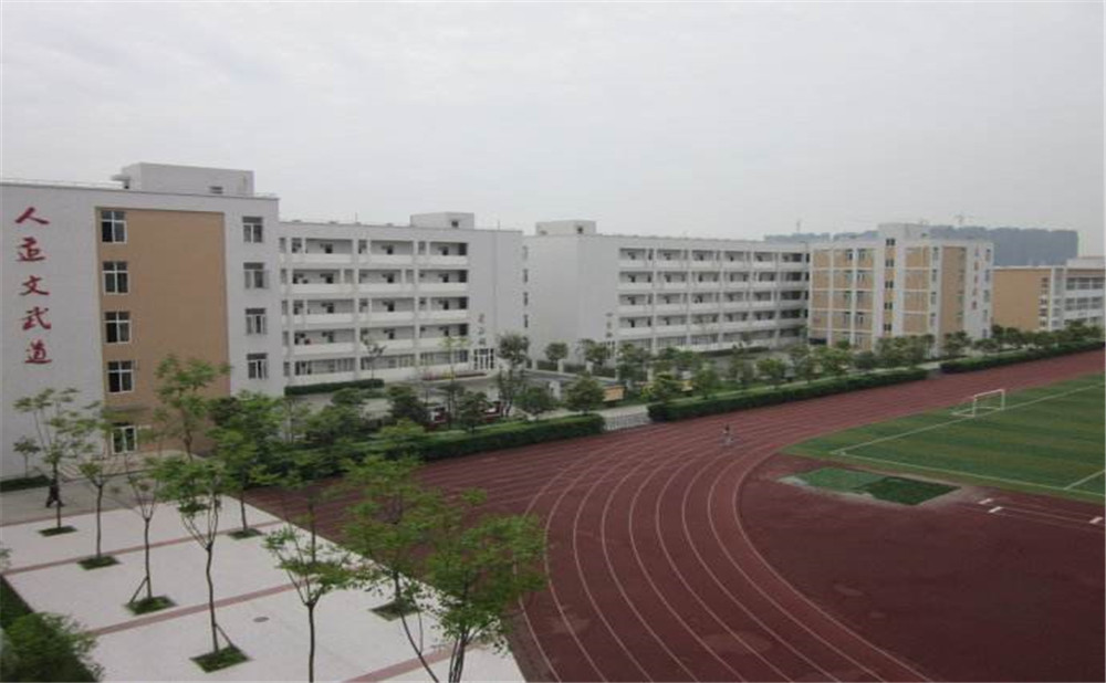 郫縣一中高中宿舍怎么樣？
