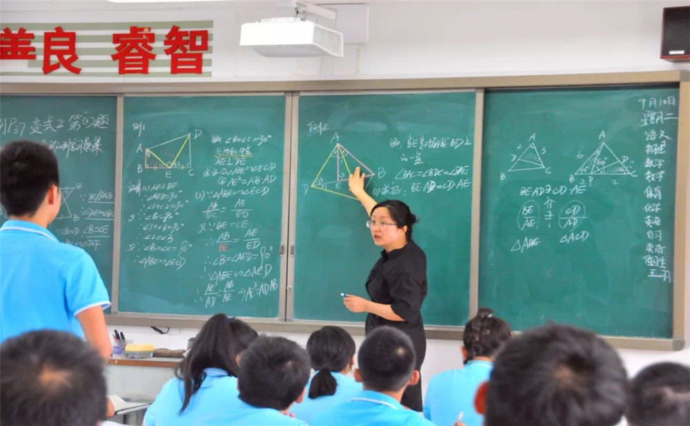 石室聯(lián)合中學蜀華分校錄取分數是多少？