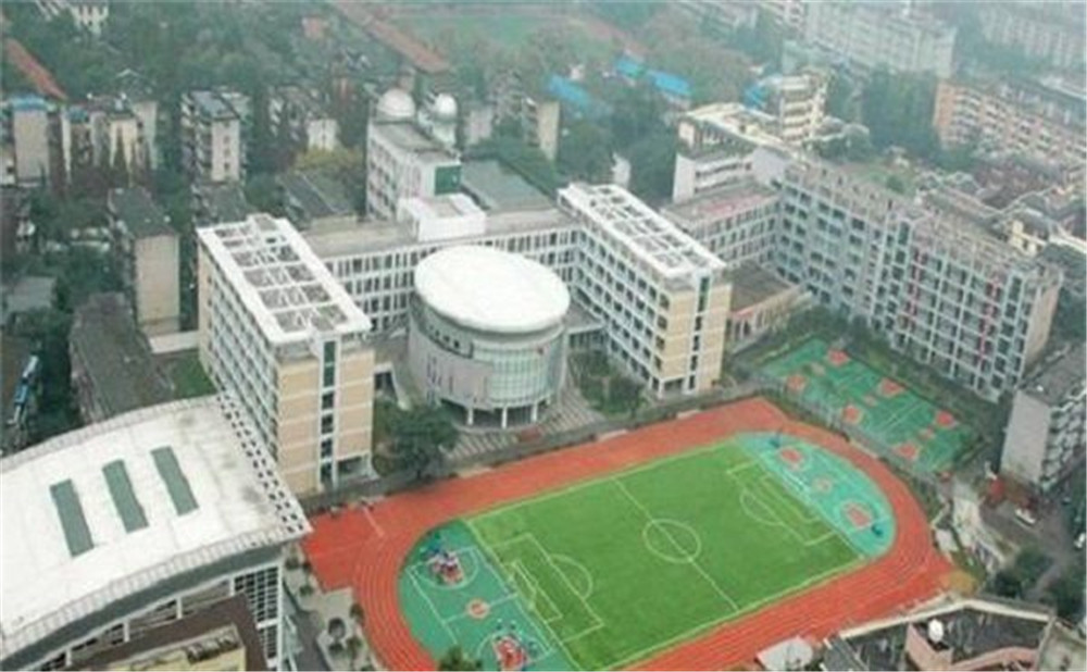 成都十二中（四川大學(xué)附屬中學(xué)）的本科升學(xué)率高不高？