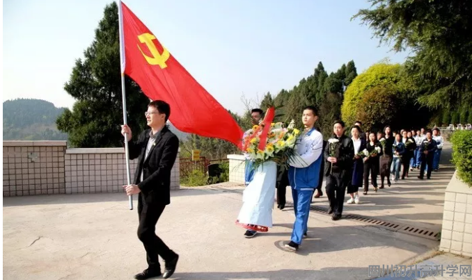 簡陽中學的本科升學率是多少？