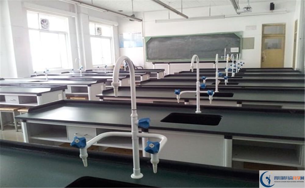 西南交通大學(xué)附屬中學(xué)的實(shí)驗(yàn)班怎么樣？