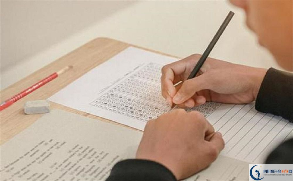 成都石室外國語學校是怎么樣的學校？