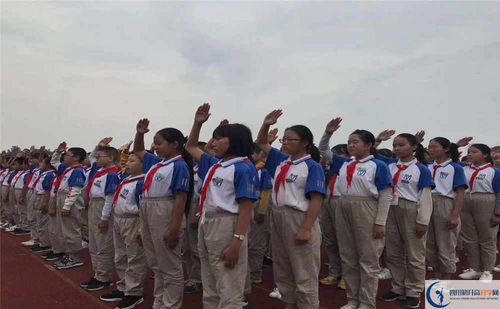濛陽中學(xué)的老師好不好？
