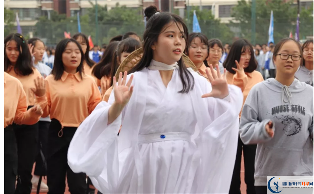 淮口中學(xué)的高中住宿好不好？