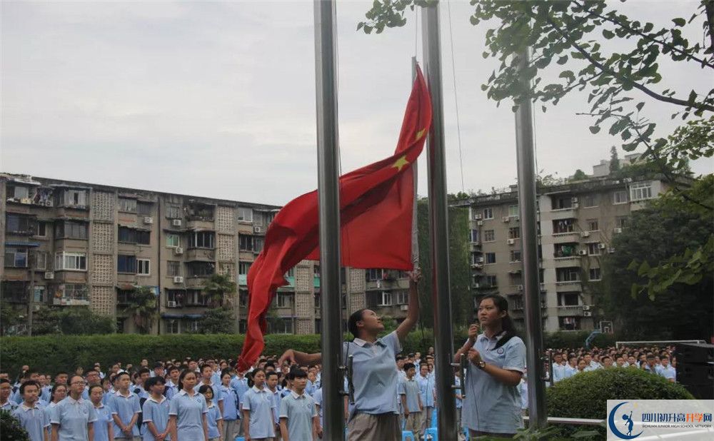 成都市西北中學住宿條件怎么樣？