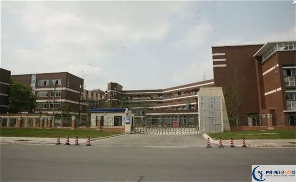 金牛中學2020年清華北大上人數(shù)是多少？