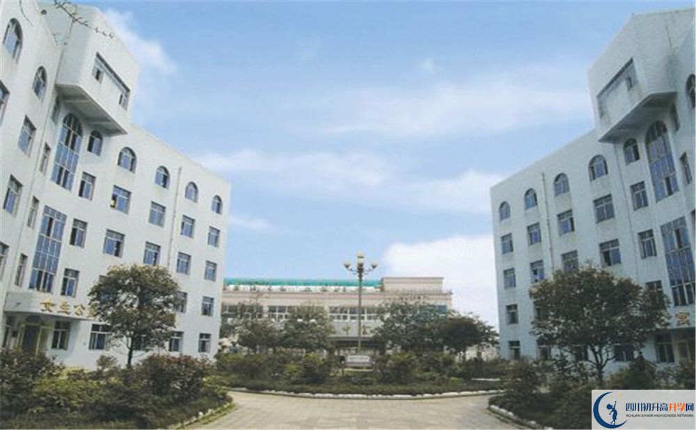 彭州中學(xué)初升高向外地招生嗎？
