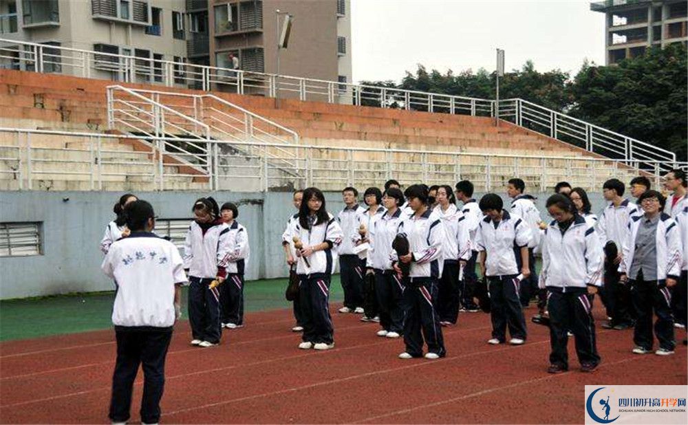 成都樹德中學(xué)光華校區(qū)住宿費(fèi)用是多少錢？