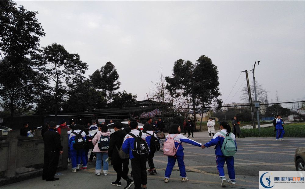 敖平中學(xué)初升高向外地招生嗎？