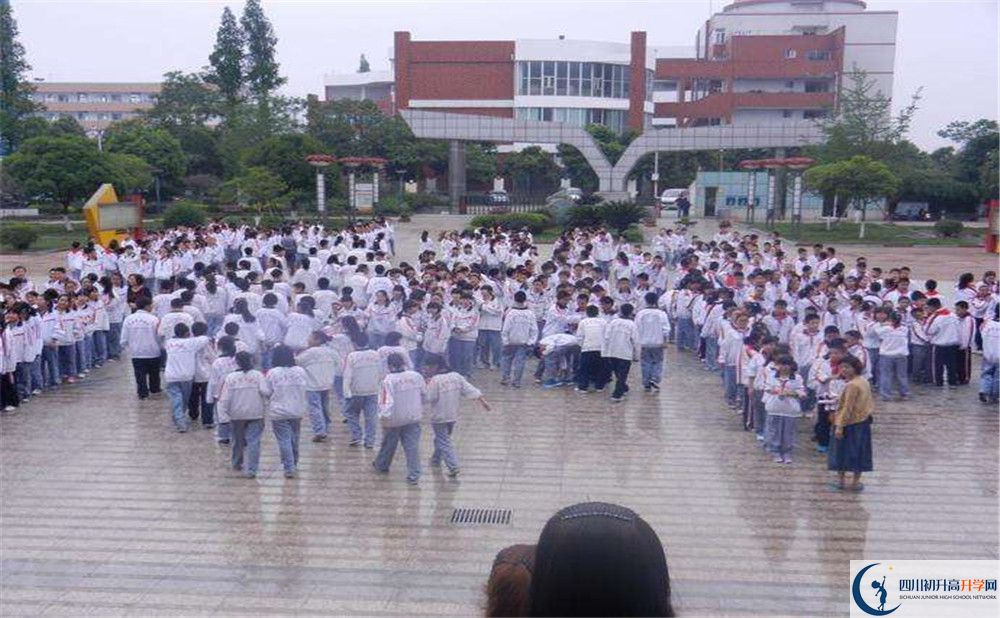 彭州中學(xué)2020年被清華北大錄取的學(xué)生有多少？