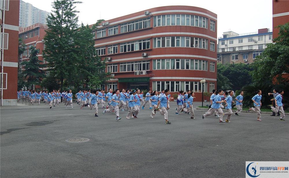 北師大成都實驗中學初升高難不難？