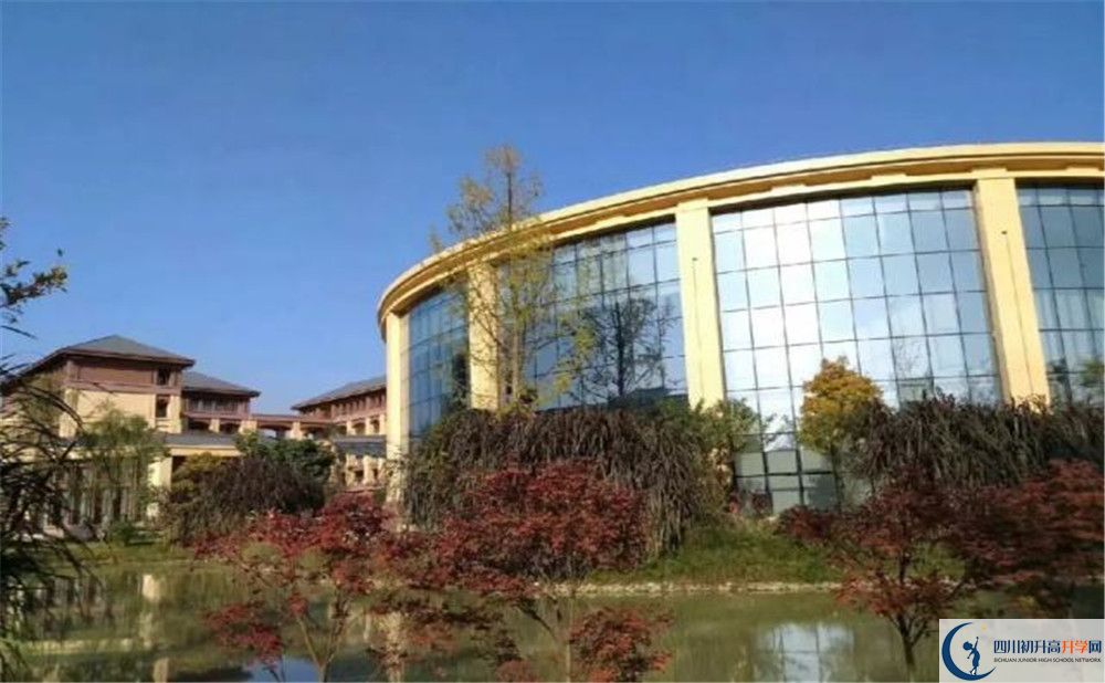 棠湖中學(xué)招生考試科目是什么？