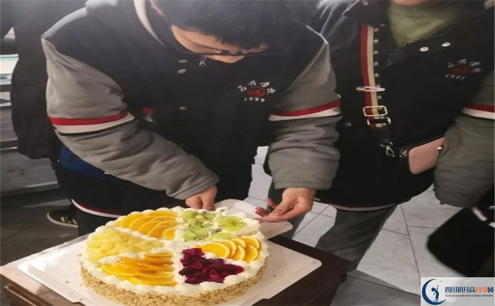 成都新津為明學(xué)校高中部地址在哪？