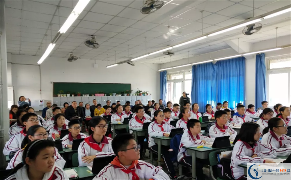 安仁中學(xué)位置在哪里？