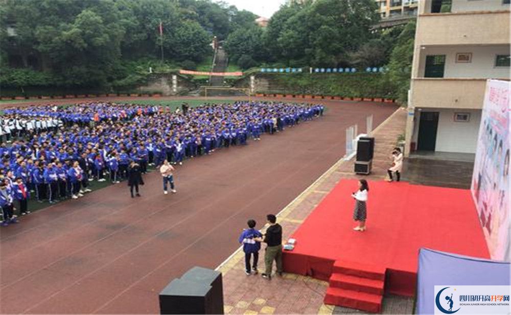 簡陽實驗中學位置在哪里？