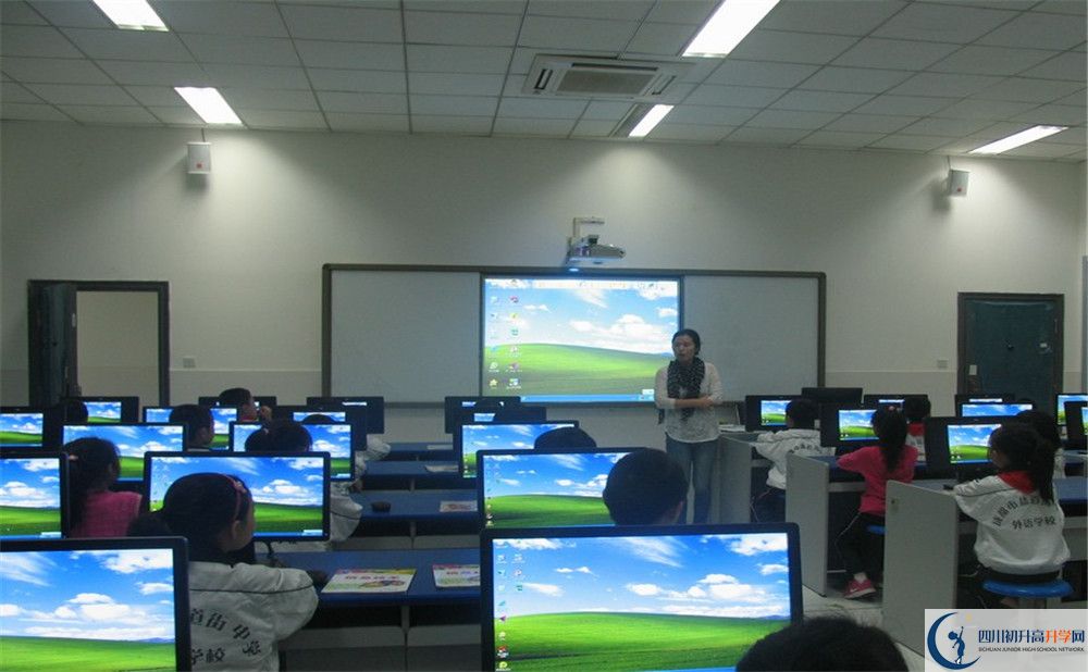鹽道街外國語學(xué)校2020年高三文綜測試題在哪看？