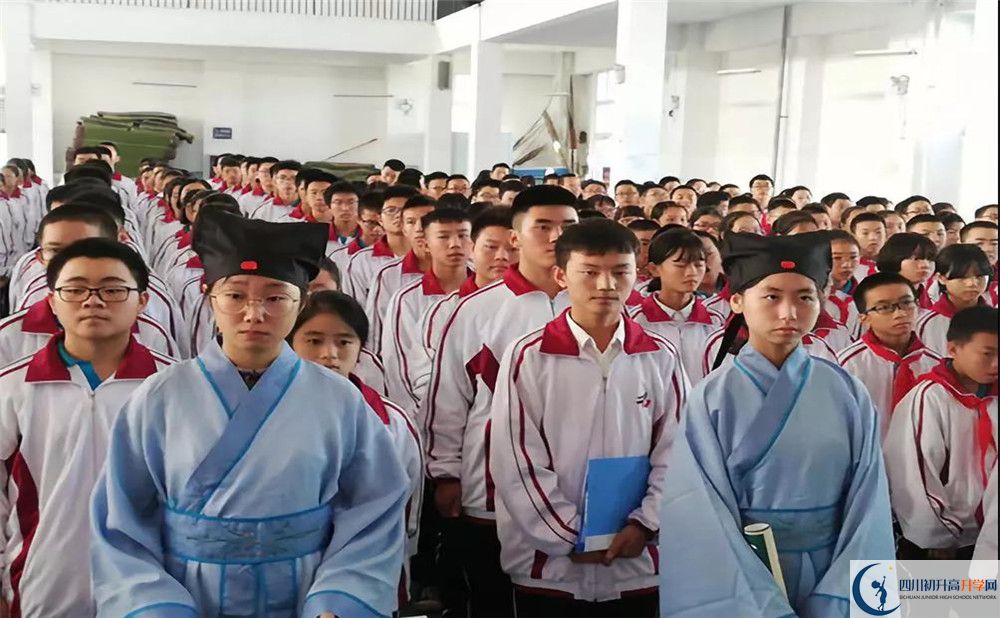 安仁中學實驗班人數(shù)是多少？