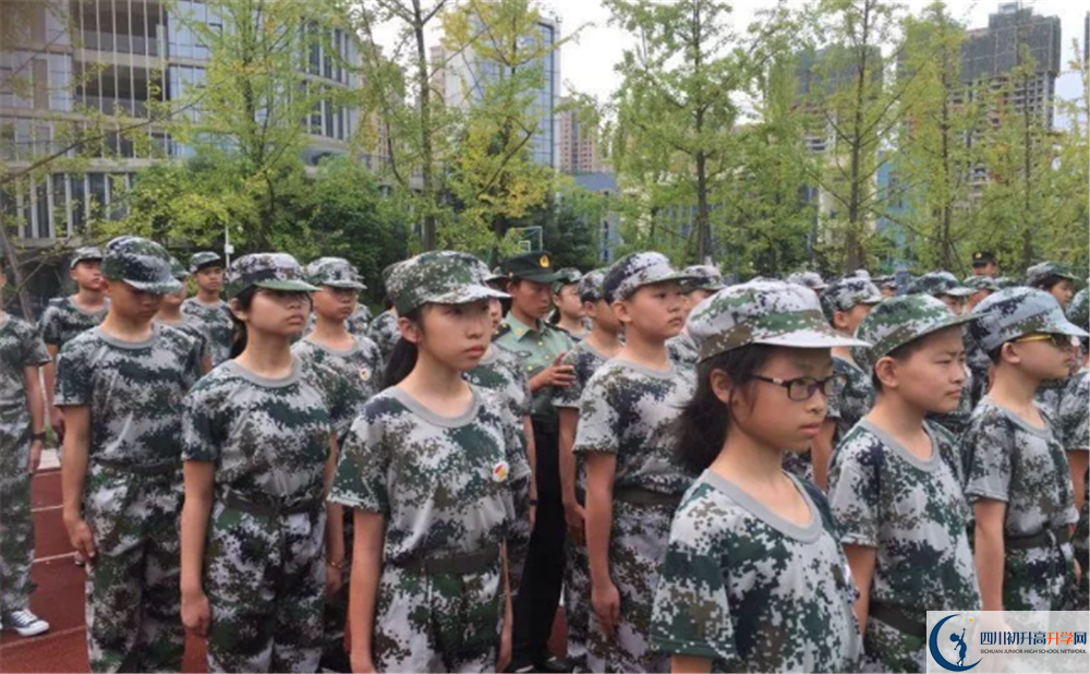 成都市泡桐樹中學(xué)實(shí)驗(yàn)班學(xué)費(fèi)貴嗎？