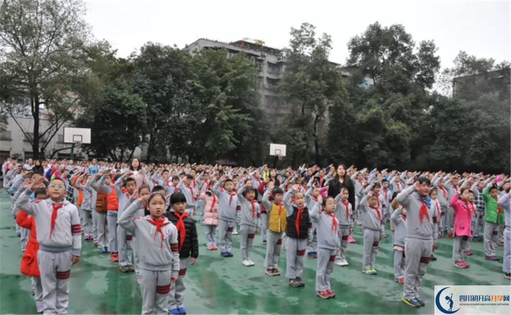 成都市石室聯(lián)中蜀華分校軍訓(xùn)多久？
