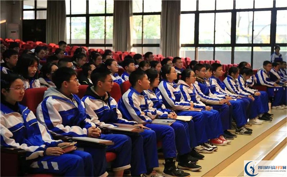 成都石室中學(xué)2020年高考人數(shù)是多少？