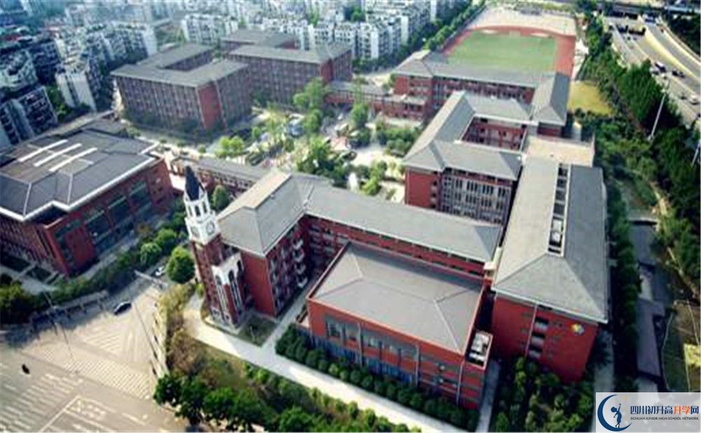 成都七中萬達學校2020年高考人數(shù)是多少？