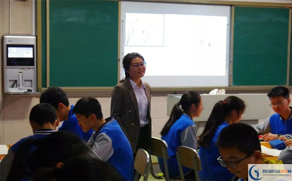 2020成都實(shí)驗中學(xué)二診數(shù)學(xué)試題答案在哪看？