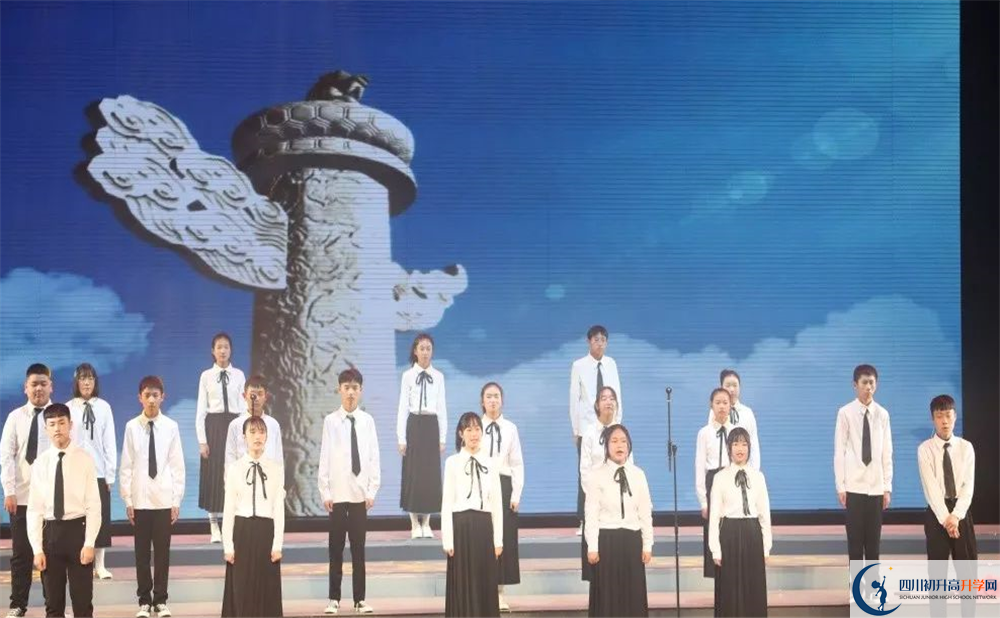 龍泉二中2020年高考人數(shù)是多少？