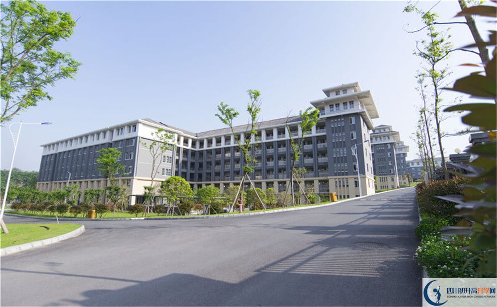 2020恩陽(yáng)中學(xué)錄取線(xiàn)是否有調(diào)整？