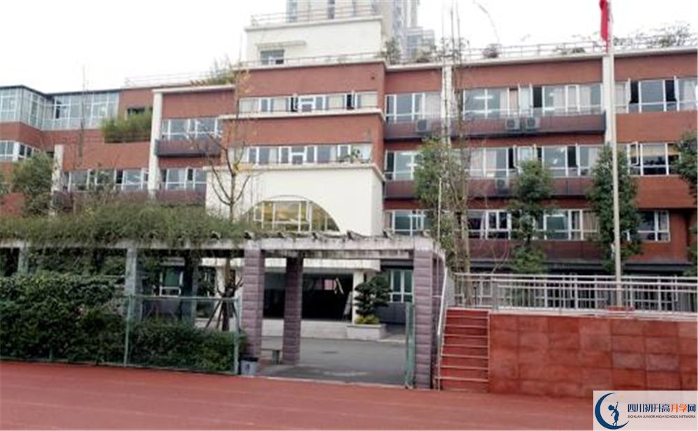 七中八一學(xué)校2020年成都市排名高不高？