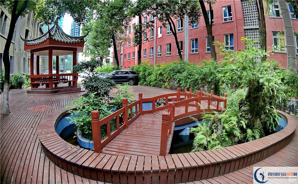 通錦中學(xué)地址在哪里？